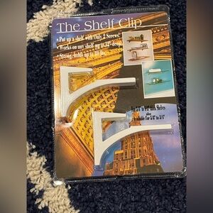 White Shelf Clips FHC SC5W Shelf Clip Set for 3/8" to 1/2" Glass - White